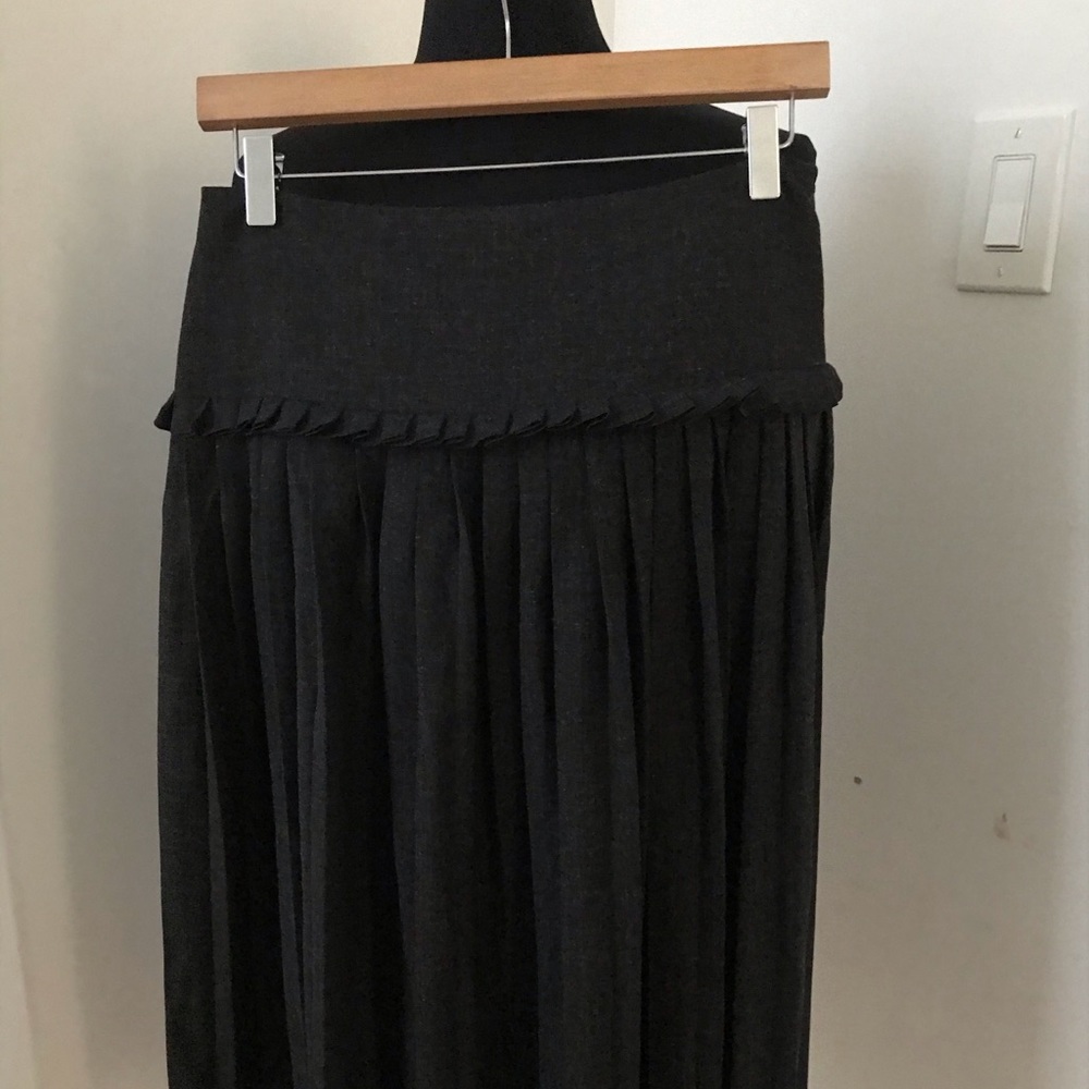 BCBG Gray Ruffled Skirt